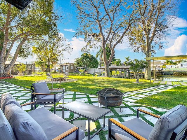 10704 DONBRESE AVENUE, Tampa, FL 33615