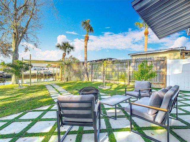 10704 DONBRESE AVENUE, Tampa, FL 33615