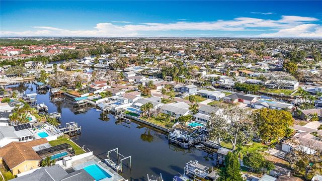 10704 DONBRESE AVENUE, Tampa, FL 33615