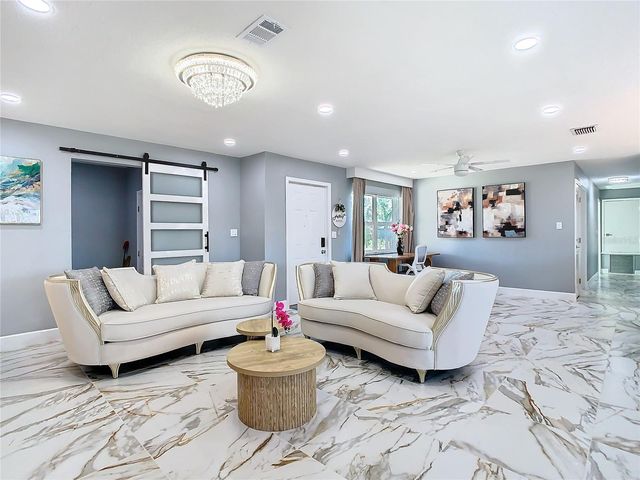 10704 DONBRESE AVENUE, Tampa, FL 33615