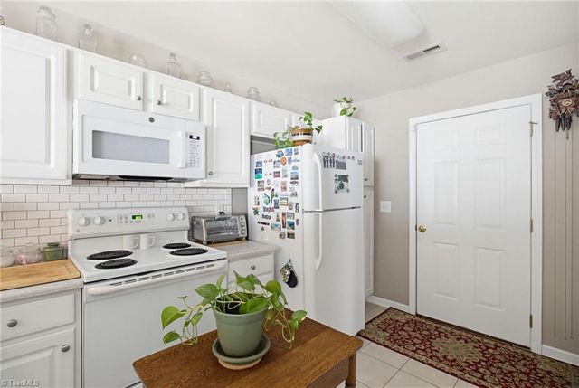 7867 Woodpark Drive, High Point, NC 27265