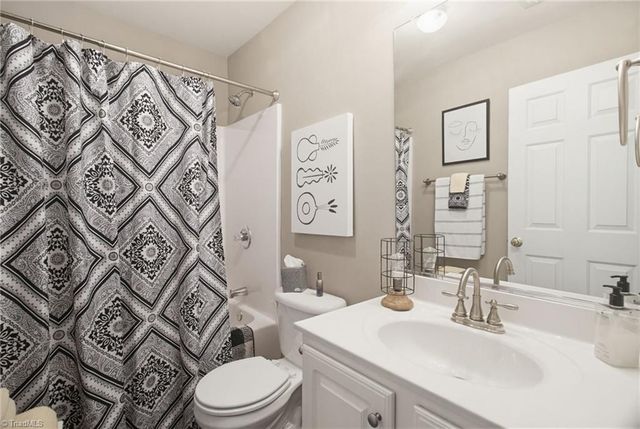 7867 Woodpark Drive, High Point, NC 27265
