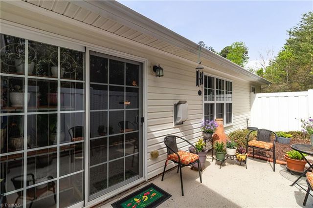 7867 Woodpark Drive, High Point, NC 27265