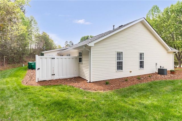 7867 Woodpark Drive, High Point, NC 27265