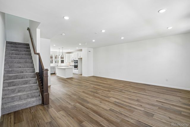 25425 Orwell Street, Novi, MI 48375