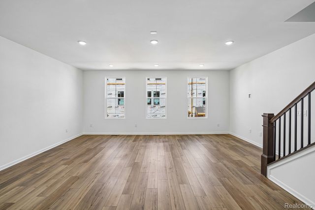 25425 Orwell Street, Novi, MI 48375
