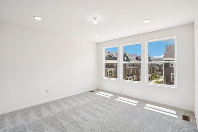 25425 Orwell Street, Novi, MI 48375