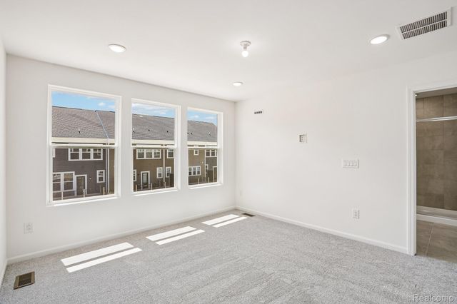 25425 Orwell Street, Novi, MI 48375