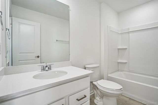 25425 Orwell Street, Novi, MI 48375