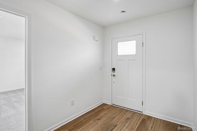 25425 Orwell Street, Novi, MI 48375