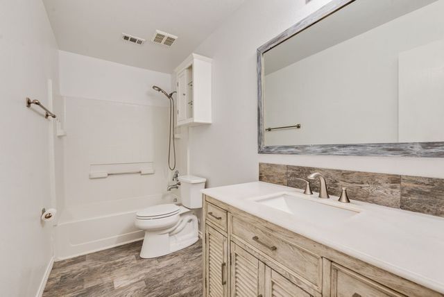1234 Mallard Creek, Aubrey, TX 76227