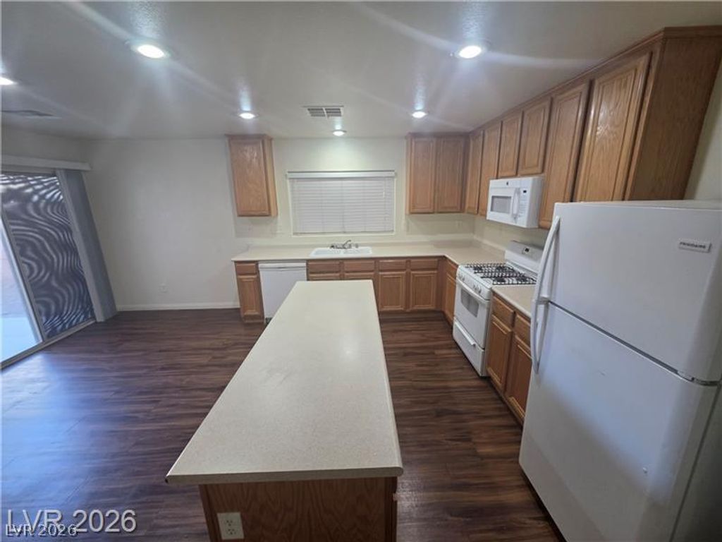 11882 Snow Bank Street, Las Vegas, NV 89183 — photo 4