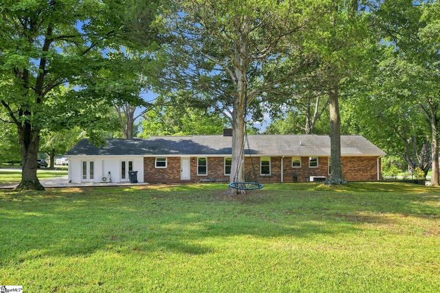 6 Covington Road, Greenville, SC 29617