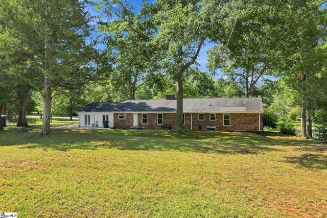 6 Covington Road, Greenville, SC 29617