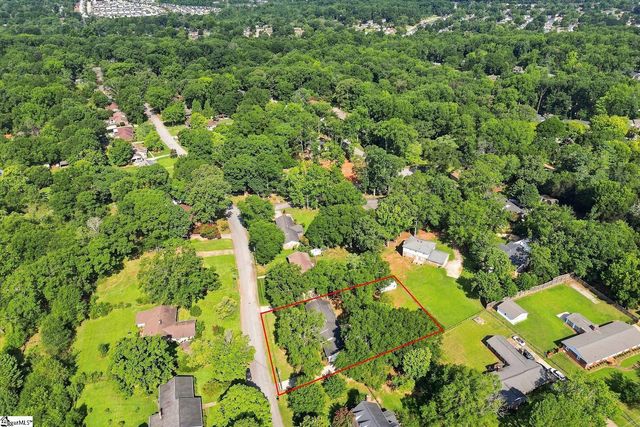 6 Covington Road, Greenville, SC 29617