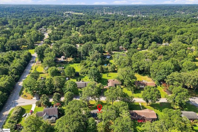 6 Covington Road, Greenville, SC 29617