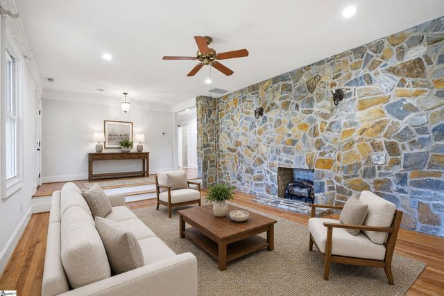 6 Covington Road, Greenville, SC 29617