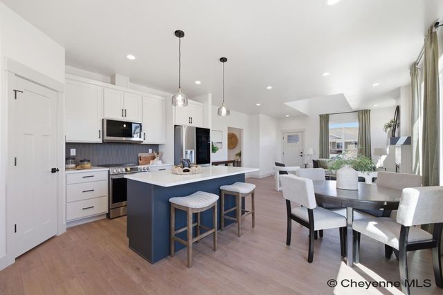 5143 CARLA DR, Cheyenne, WY 82001