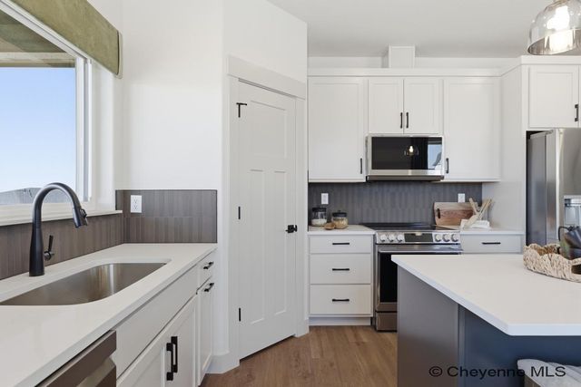 5143 CARLA DR, Cheyenne, WY 82001