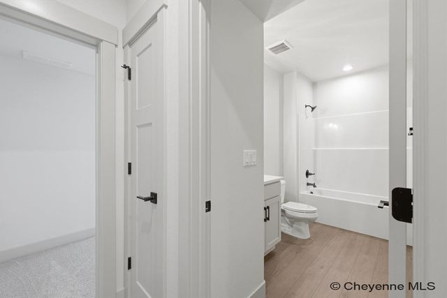5143 CARLA DR, Cheyenne, WY 82001