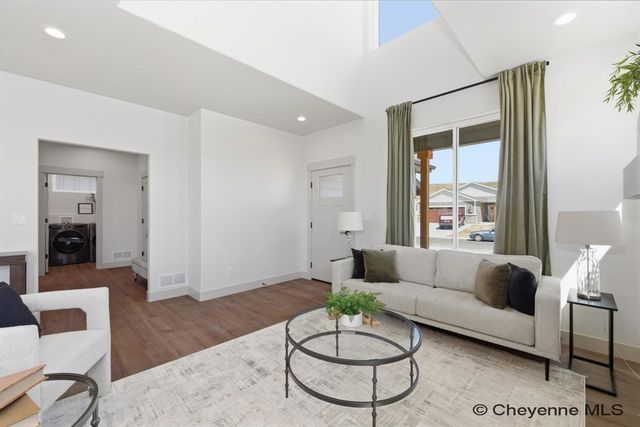 5143 CARLA DR, Cheyenne, WY 82001