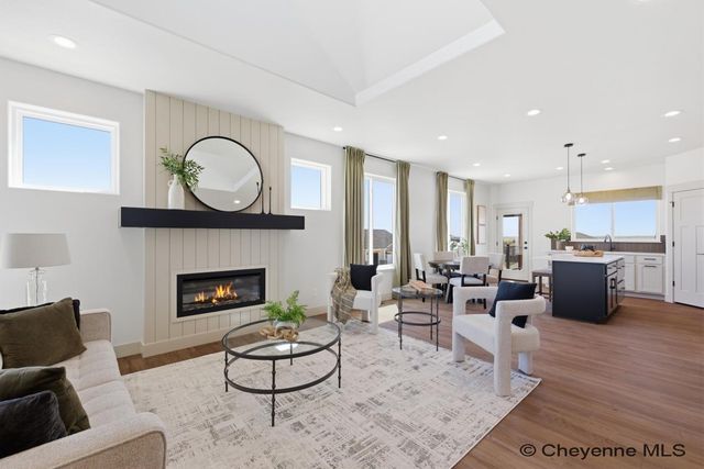 5143 CARLA DR, Cheyenne, WY 82001