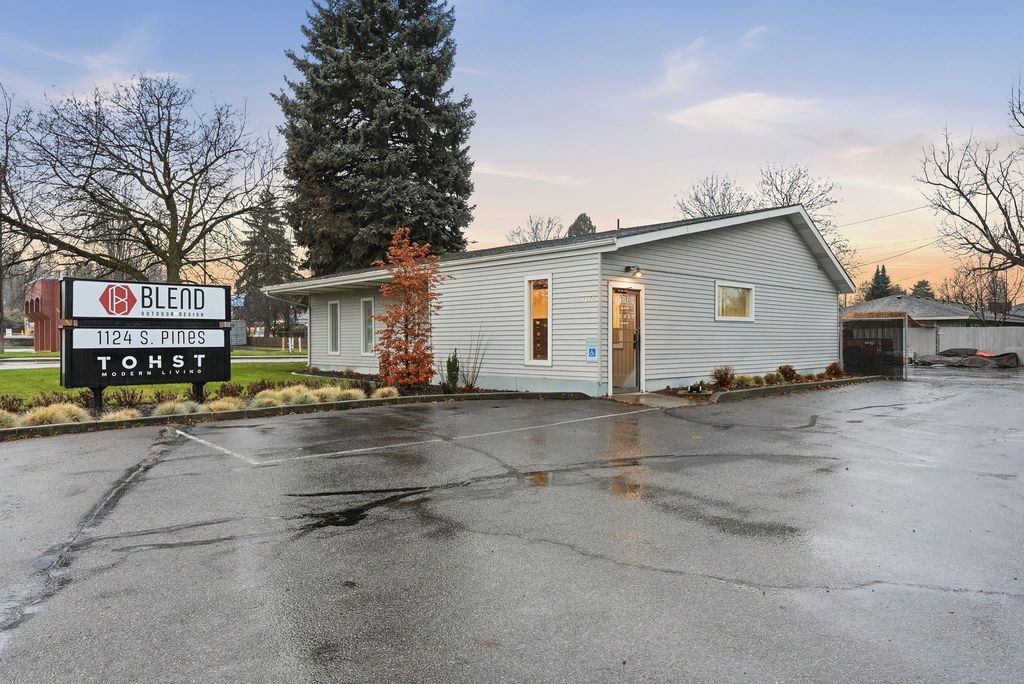 1124 S Pines Rd, Spokane Valley, WA 99206 photo 2