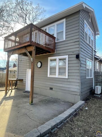 2002 SW High AVE, Topeka, KS 66604