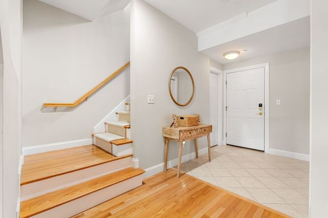 60 Merrimac St 615, Amesbury, MA 01913