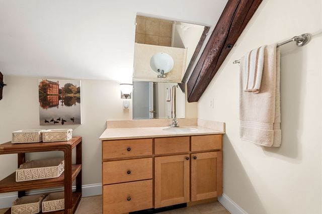 60 Merrimac St 615, Amesbury, MA 01913