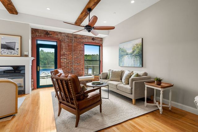 60 Merrimac St 615, Amesbury, MA 01913