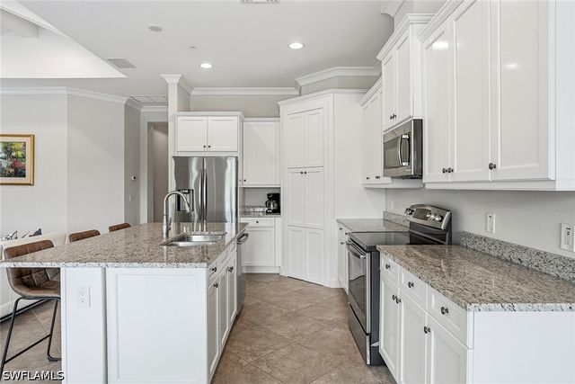 6561 Dominica DR 201, Naples, FL 34113