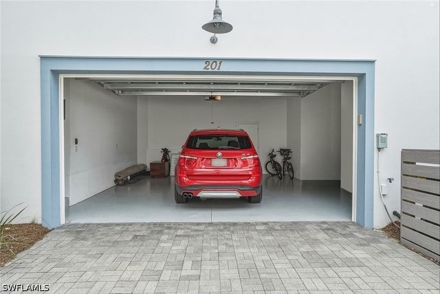 6561 Dominica DR 201, Naples, FL 34113