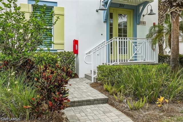 6561 Dominica DR 201, Naples, FL 34113