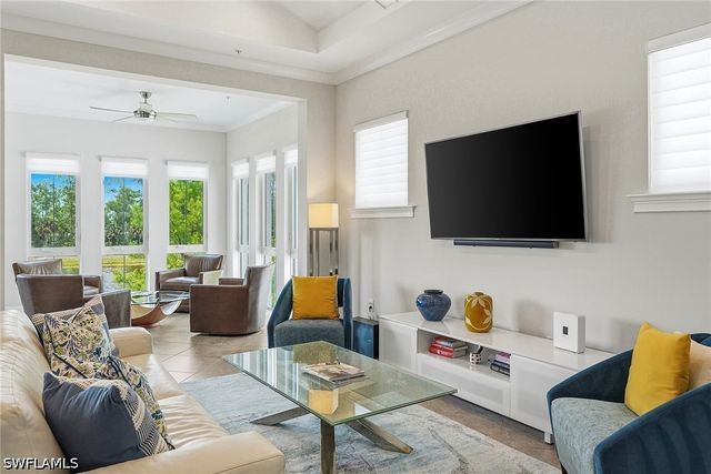 6561 Dominica DR 201, Naples, FL 34113