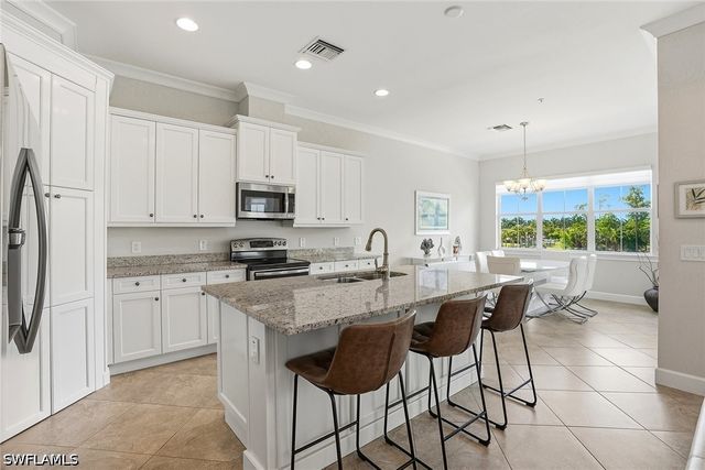 6561 Dominica DR 201, Naples, FL 34113