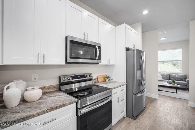 1027 Wyoming Drive SE, Palm Bay, FL 32909