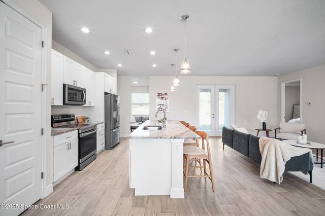 1027 Wyoming Drive SE, Palm Bay, FL 32909