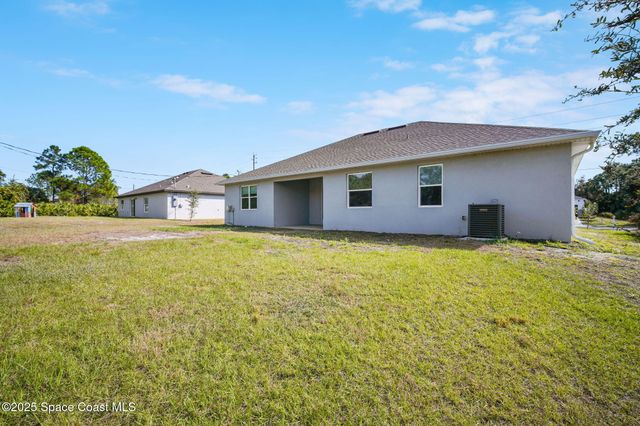 1027 Wyoming Drive SE, Palm Bay, FL 32909