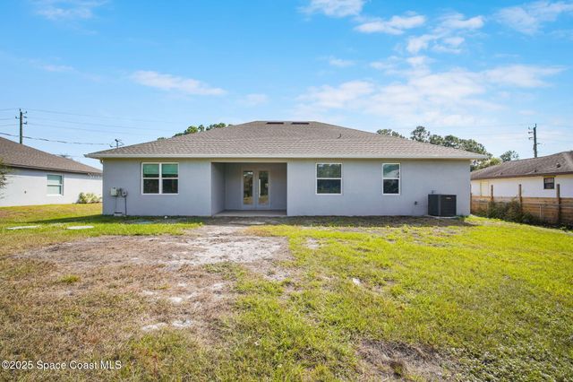1027 Wyoming Drive SE, Palm Bay, FL 32909