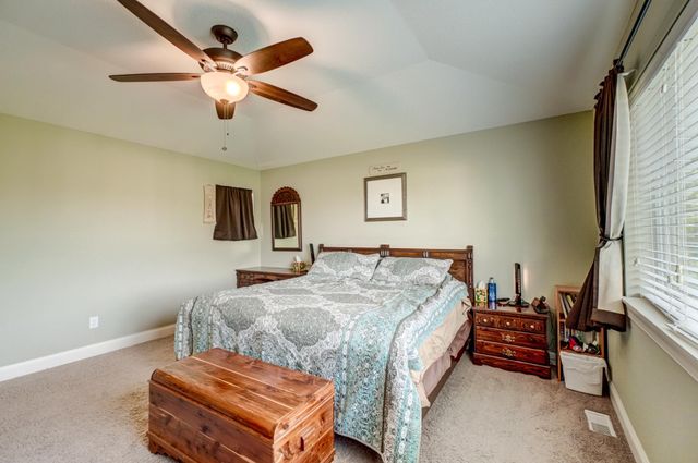 2990 Frontier Drive, Woodbury, MN 55129