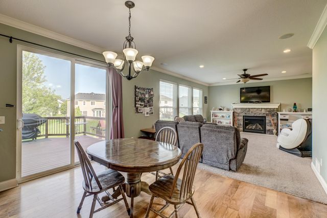 2990 Frontier Drive, Woodbury, MN 55129