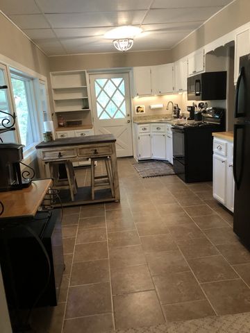 470 Askin Ln, Baxter, TN 38544