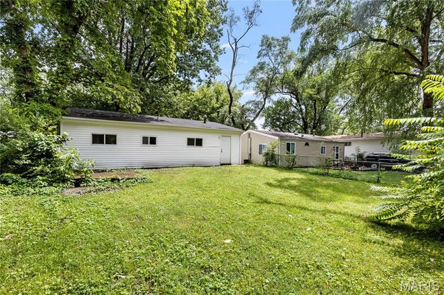 121 Cady Drive, Calverton Park, MO 63135