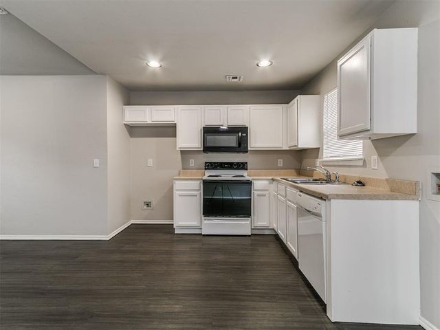 1419 NW 98th Street, Oklahoma City, OK 73114