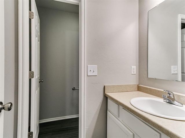 1419 NW 98th Street, Oklahoma City, OK 73114