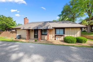 2642 Hampton Road 2A, St Charles, MO 63303