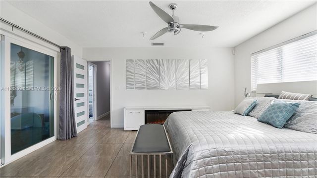 5921 SW 17th St, Plantation, FL 33317