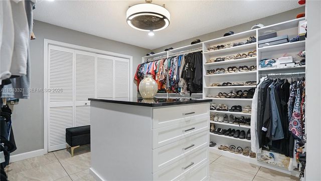 5921 SW 17th St, Plantation, FL 33317