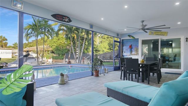 5921 SW 17th St, Plantation, FL 33317